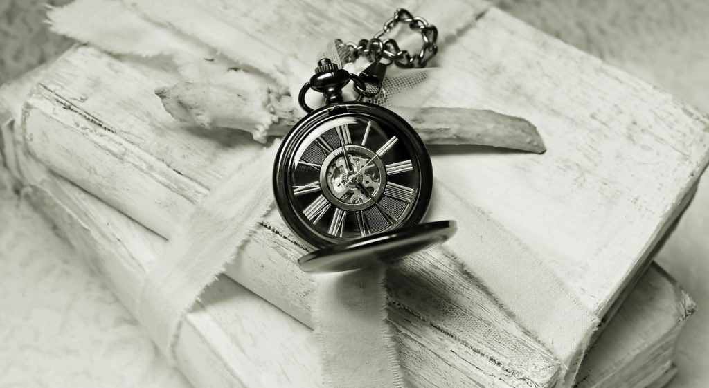 books, pocket watch, worn-2385402.jpg